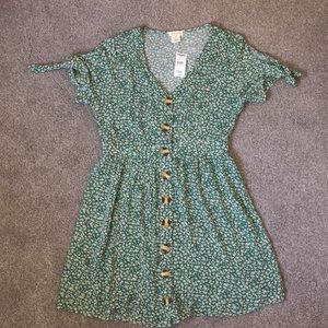 Floral button dress🌿